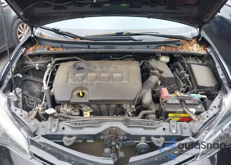 2018 Toyota Corolla Le z USA, uszkodzony, nr VIN 5YFBURHE9JP765393